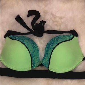 Green Beach Bunny Swimwear. Wire Molded Top Size M